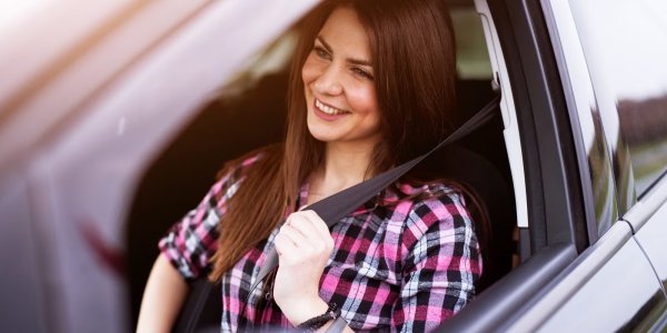 Préstamo Coche Online BBVA, tipos desde 5,25% y sin comisión de apertura